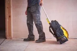 STANLEY - Sac à Dos Porte-Outils Avec Roulettes Et Poignée Télescopique 26 STANLEY - Sac à Dos Porte-Outils Avec Roulettes Et Poignée Télescopique -Outils Maison Magasin 1 79 215 Sac mobile Stanley