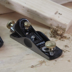 FAITHFULL - Lot Composé D'un Rabot N°4 Et D'un Rabot 60 1/2 -Outils Maison Magasin FAITHFULL Lot compose d un rabot N 4 et d un rabot 6 4