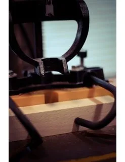 HOLZPROFI - KTPM Kit De Transformation Perceuse à Colonne En Mortaiseuse à Bédane Carré -Outils Maison Magasin HOLZPROFI KTPM Kit de transformation 1