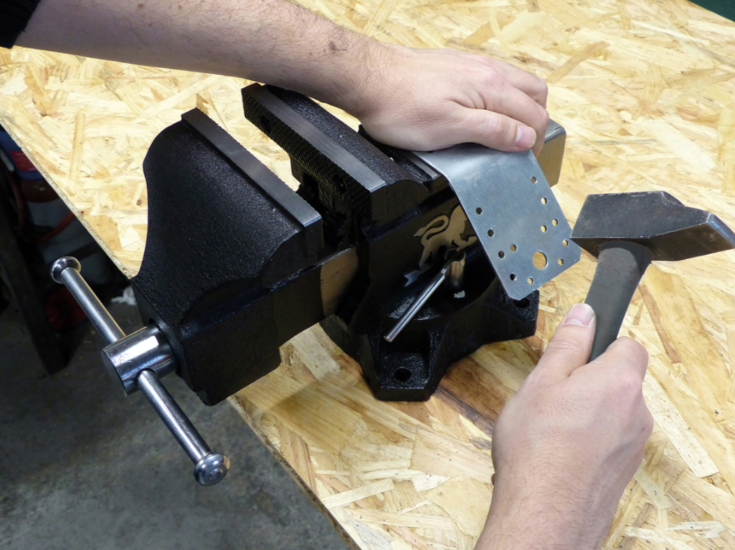 PEUGEOT - EBT150 Etau D'établi Pivotant 150 Mm 5 PEUGEOT - EBT150 Etau D'établi Pivotant 150 Mm – Image 3