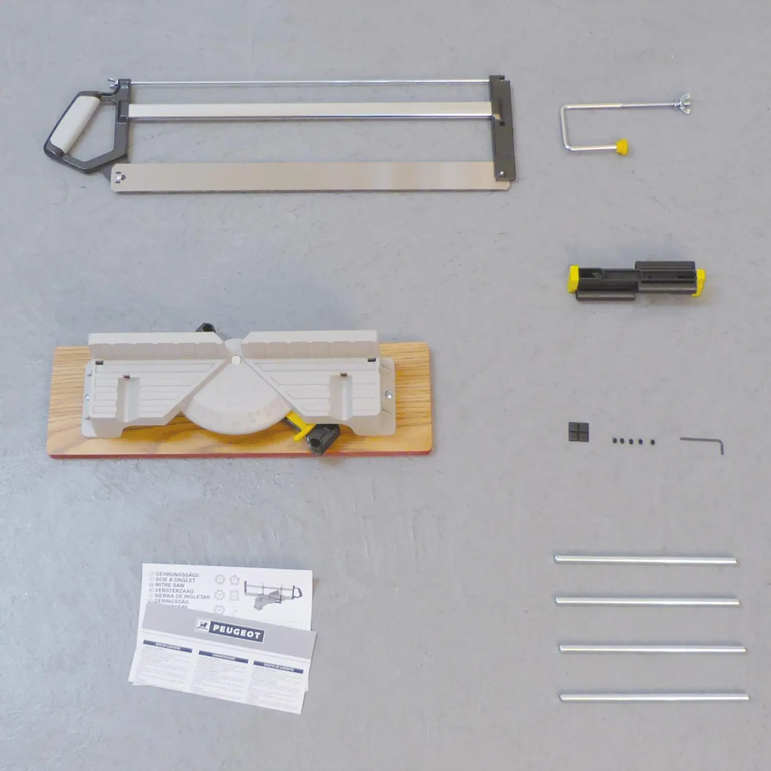 PEUGEOT -ENERGYSAW-550 Scie à Onglet Manuelle 3 Sec - 550mm Avec Embase Bois MDF Et Table ABS 7 PEUGEOT -ENERGYSAW-550 Scie à Onglet Manuelle 3 Sec - 550mm Avec Embase Bois MDF Et Table ABS – Image 5