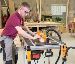 TRITON - TWX7 - Workcentre - Poste De Travail Modulaire Multi-fonctions 31 TRITON - TWX7 - Workcentre - Poste De Travail Modulaire Multi-fonctions -Outils Maison Magasin TWX7 avec module RT001 fraisage